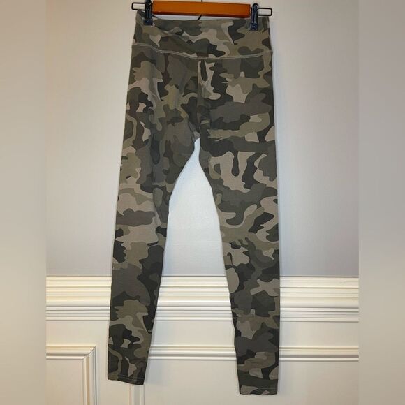 Wild Fable set of 2 Leggings Size Small - Picture 8 of 8